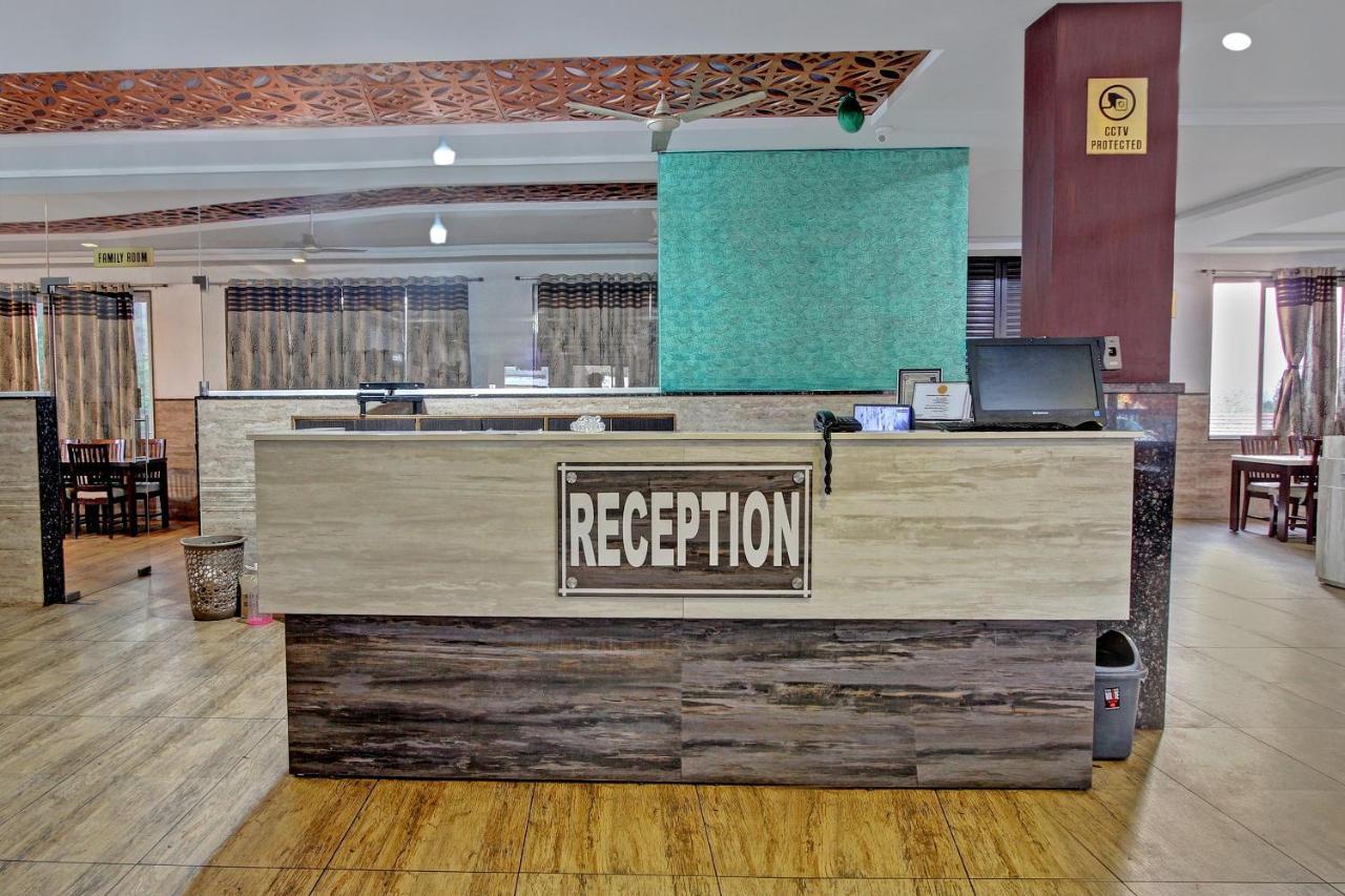 Oyo 48704 Rashi Farms Hotel Hubli Ngoại thất bức ảnh
