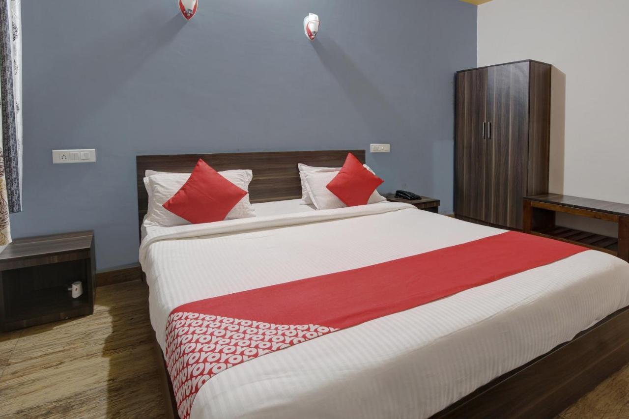 Oyo 48704 Rashi Farms Hotel Hubli Ngoại thất bức ảnh